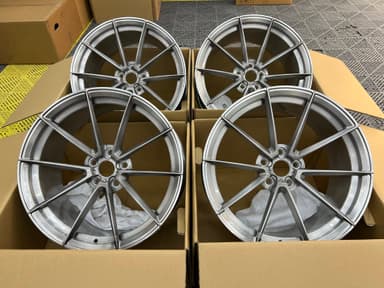 Corven Forged CF-205M 19 นิ้ว สำหรับ BMW G-series